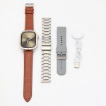   ZTfit ZT09-HM  Ezüst okosóra, ezüst szilikon, ezüst fém, barna bőr szíj