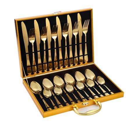 24 darabos, arany színű evőeszközkészlet