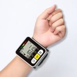   Gyors és pontos csuklós vérnyomásmérő készülék LCD kijelzővel